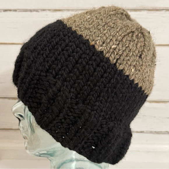 Hand-Knit Two Tone Beanie - Picture 7 of 10